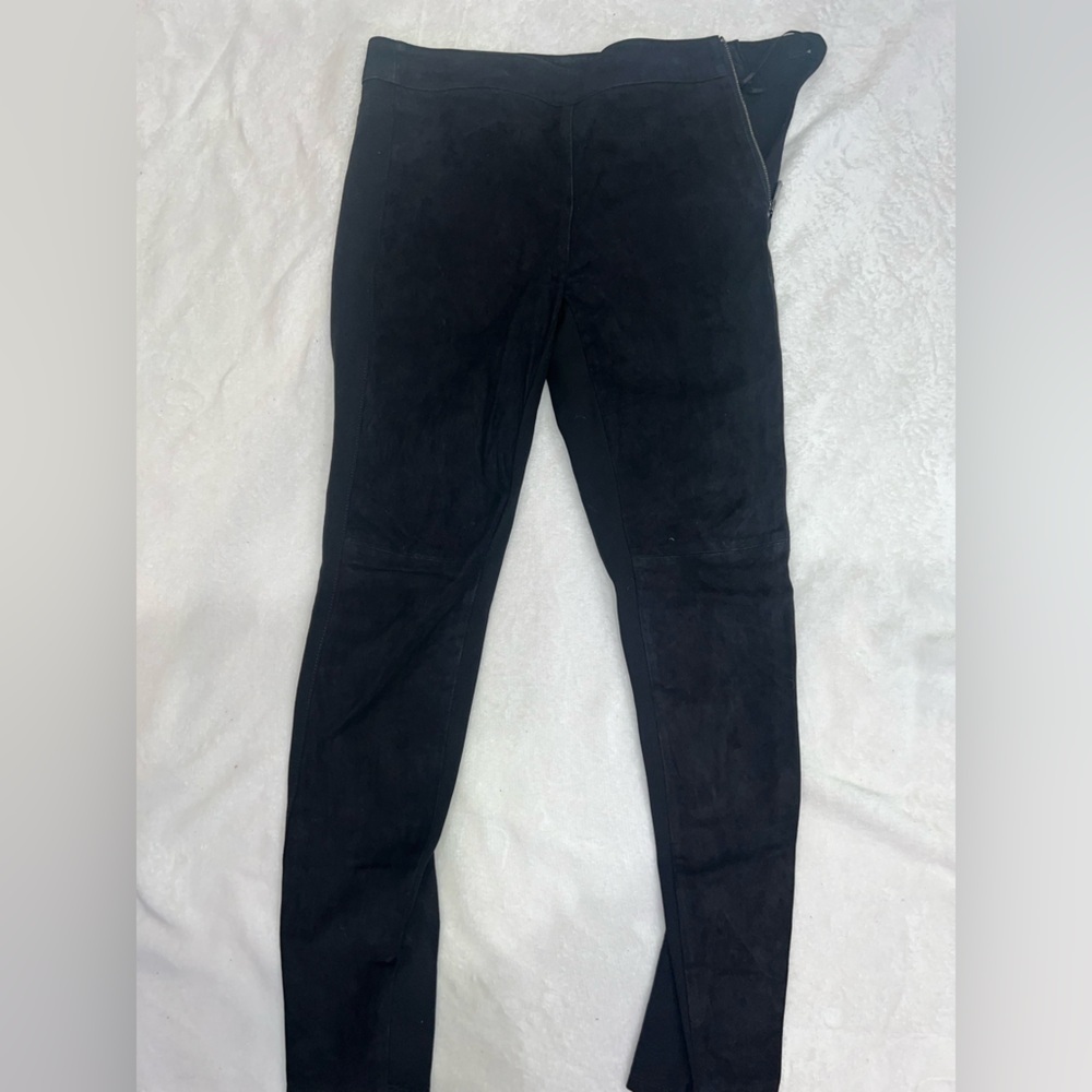 White House Black Market Black Suede Skinny Pants – Size 0